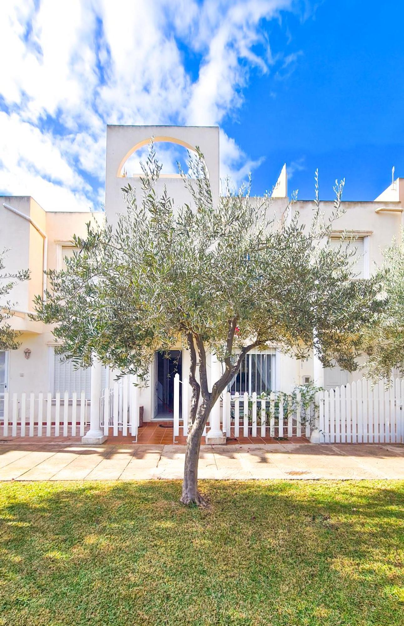 Garden Vistas. Hermoso Duplex Con Patio, Solarium Y Piscina. Вера Экстерьер фото